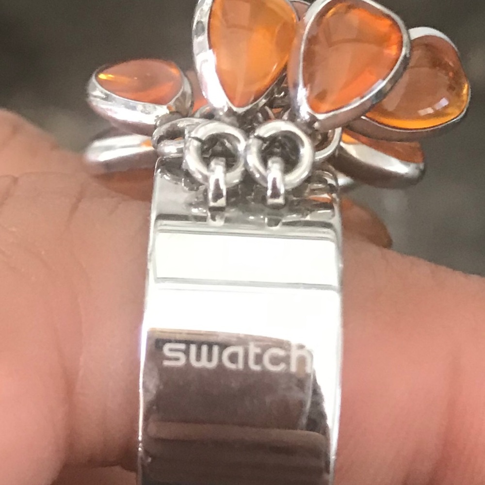 Ring - Picture 3 of 4